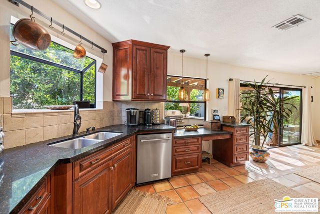 2336 N Girasol Avenue, Palm Springs CA: https://media.crmls.org/mediaz/2184b4ff-772f-4b94-acaf-5e893beee93c.jpg