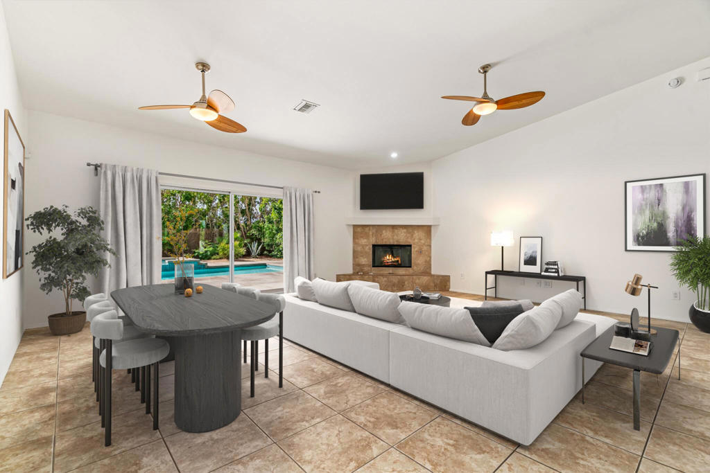 74101 E Academy Lane E