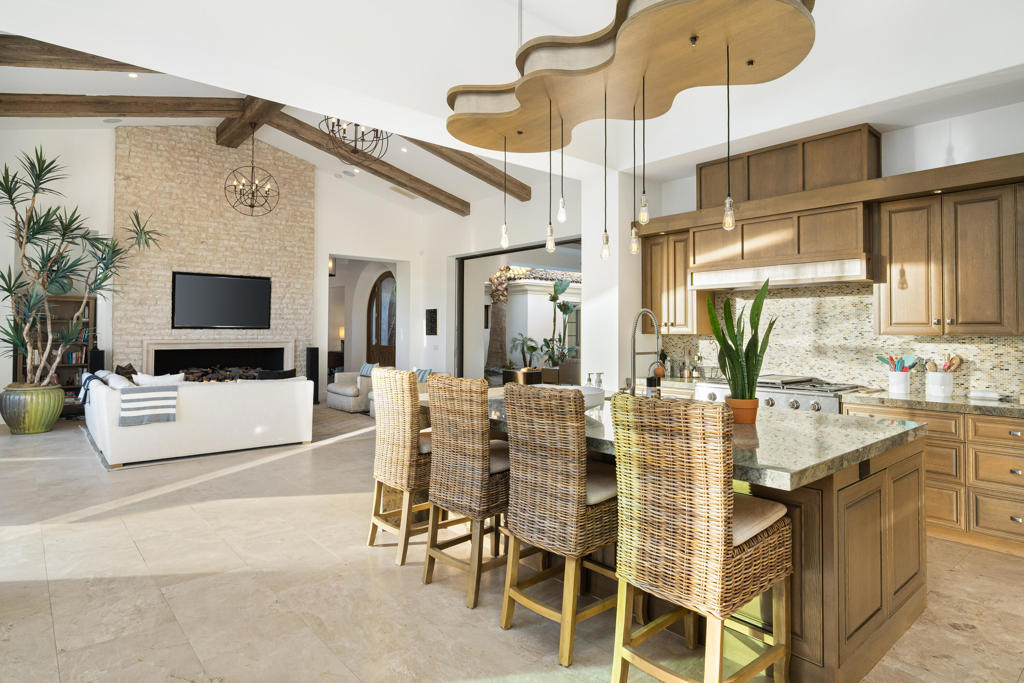 218693c3 7358 4600 A4df A04e5c84f9ea