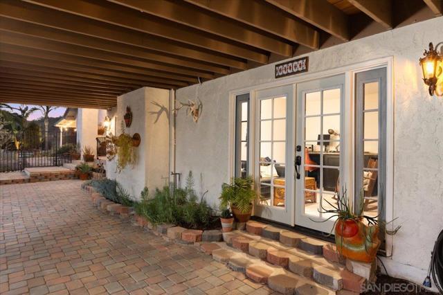 26036 38 Kaywood Terrace, Escondido CA: https://media.crmls.org/mediaz/21869b0d-fdfa-4b08-a741-3a6ed67bbb0c.jpg
