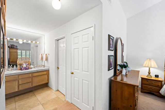 43870 Via Granada, Palm Desert CA: https://media.crmls.org/mediaz/2187a30f-8b26-49e8-8ddb-2c1d4a0533a6.jpg