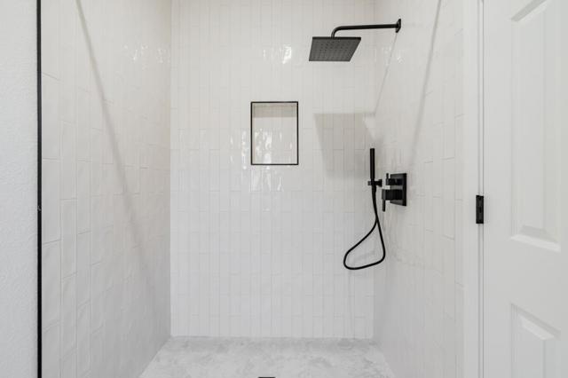 123 Wayne Court, Redwood City CA: https://media.crmls.org/mediaz/2187ac7a-9728-48bc-b1e2-5026bd8a6d31.jpg