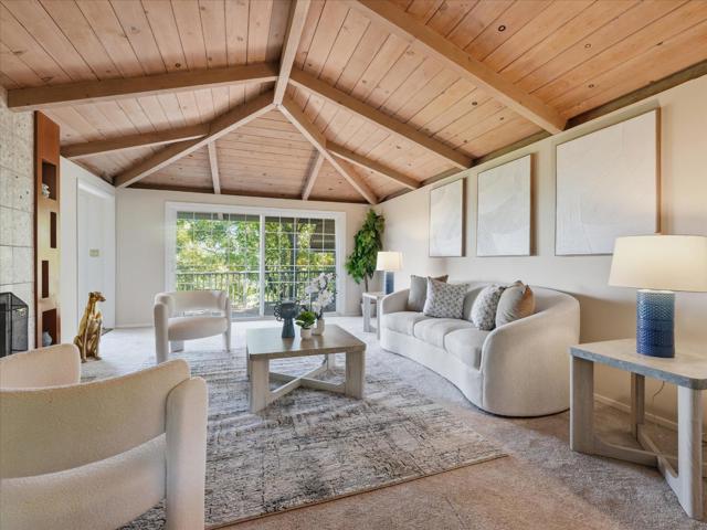 624 Oakridge Drive, Los Altos CA: https://media.crmls.org/mediaz/2188174e-695d-4cea-b490-f2ecf4a12419.jpg