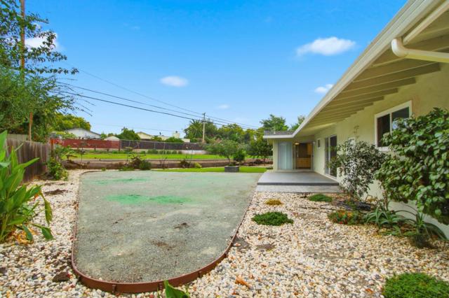 2100 Tiny Street, Milpitas CA: https://media.crmls.org/mediaz/2188fe1f-e97a-454b-af01-e8ddeffd6e78.jpg