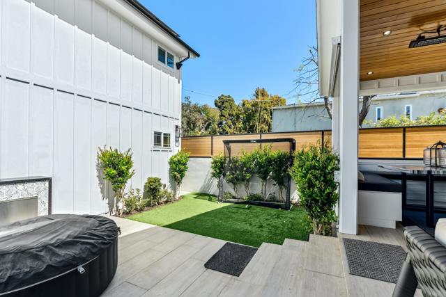 Detail Gallery Image 34 of 46 For 4230 Orchard Ave, San Diego,  CA 92107 - 4 Beds | 4/1 Baths