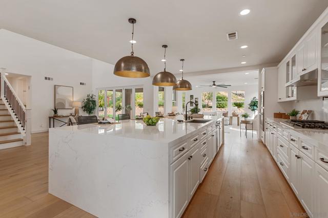 1176 Witherby Lane, Escondido CA: https://media.crmls.org/mediaz/218a364a-4f57-46fe-ad18-53ae03c9071a.jpg