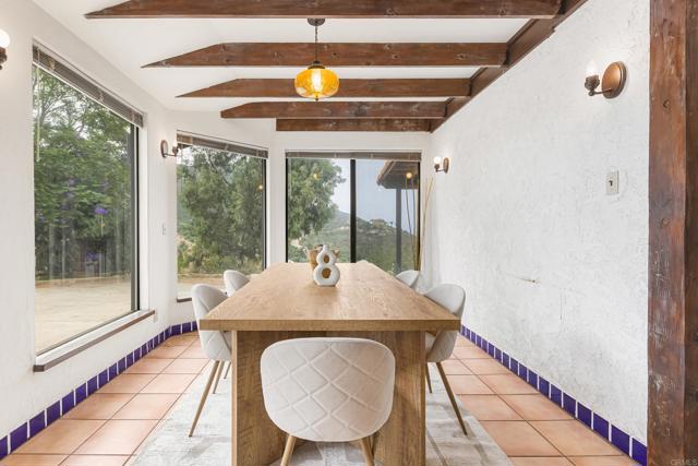 9202 Moon Ridge Road, Fallbrook CA: https://media.crmls.org/mediaz/218a4624-8e86-46ae-86f5-f9ad5ab93cd1.jpg