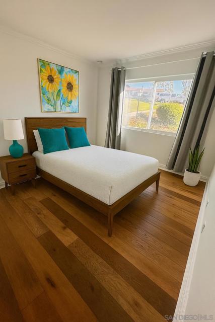 911 Caminito Madrigal, Carlsbad CA: https://media.crmls.org/mediaz/218b5d4b-9a73-4027-bd11-17984222fd72.jpg