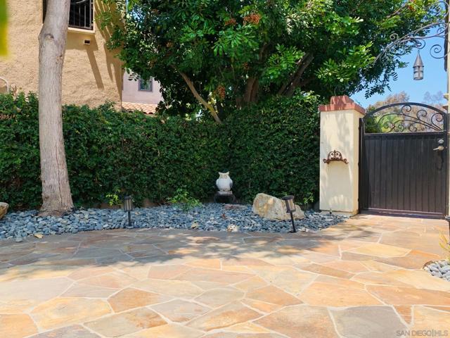 5199 Seagrove Place, San Diego CA: https://media.crmls.org/mediaz/218cb38a-51ca-49f7-958b-c93e6a1c1ad8.jpg