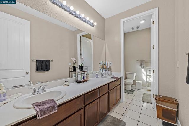 210 Belle Harbor Circle, Pittsburg CA: https://media.crmls.org/mediaz/218cd3ad-4f42-43dd-9cd0-bd56cb1c4387.jpg