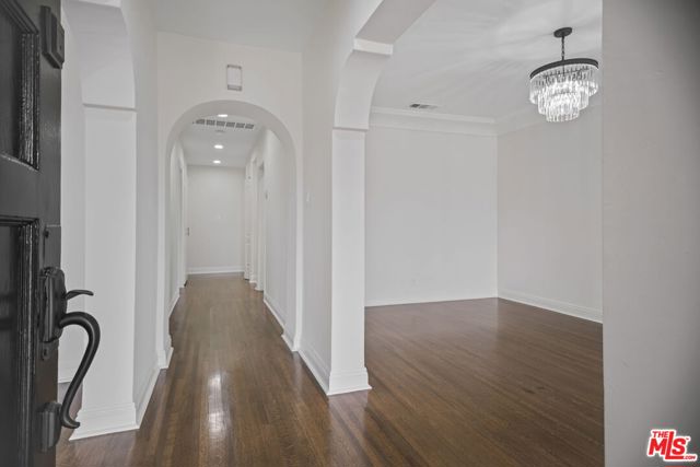 1148 S Stanley Avenue, Los Angeles CA: https://media.crmls.org/mediaz/218cdb52-f7aa-4113-a1ff-a5da4f31fa07.jpg
