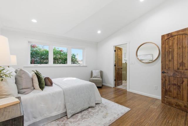 2250 Carmelita Drive, San Carlos CA: https://media.crmls.org/mediaz/218da118-323f-43cf-b0ea-2e5857554966.jpg