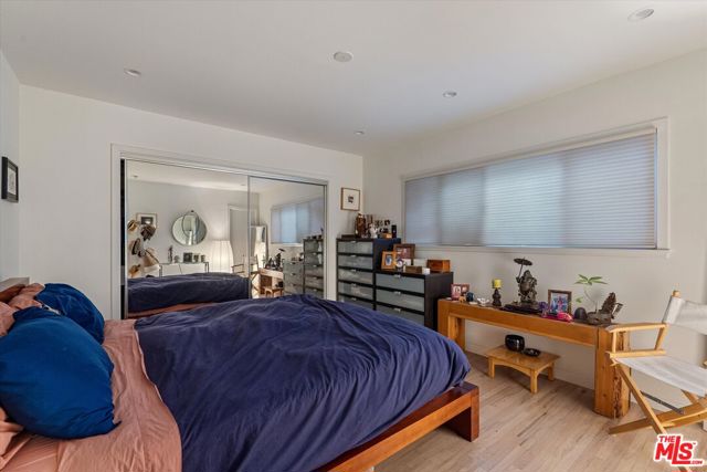 7667 Chisholm Avenue, Van Nuys CA: https://media.crmls.org/mediaz/218da1d4-174a-41e7-9bc0-b5fbcb12560e.jpg