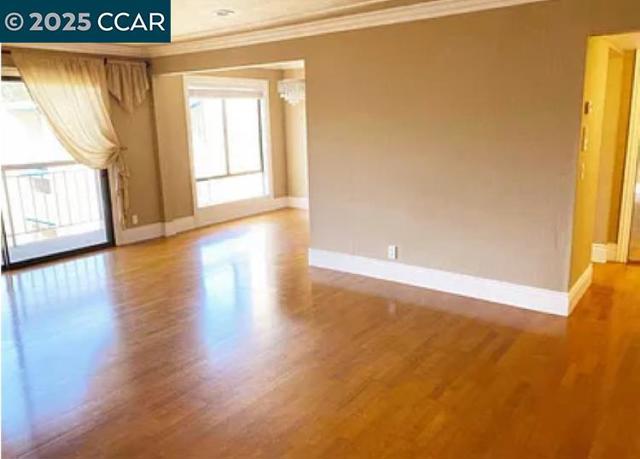 310 N Civic Drive, Walnut Creek CA: https://media.crmls.org/mediaz/218e5135-d286-4164-9e86-5af7bcee819e.jpg