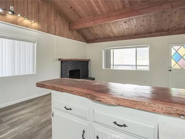 Detail Gallery Image 14 of 20 For 440 W Mojave Bld, Big Bear City,  CA 92314 - 4 Beds | 2 Baths