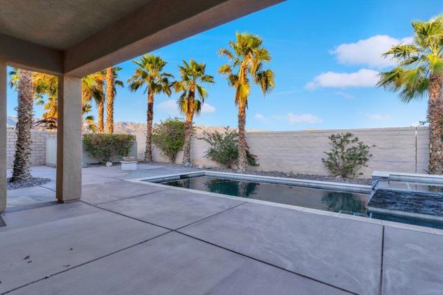 43996 Salpare Place, Indio CA: https://media.crmls.org/mediaz/218f3f60-3e52-456e-835c-b3443043d8f3.jpg