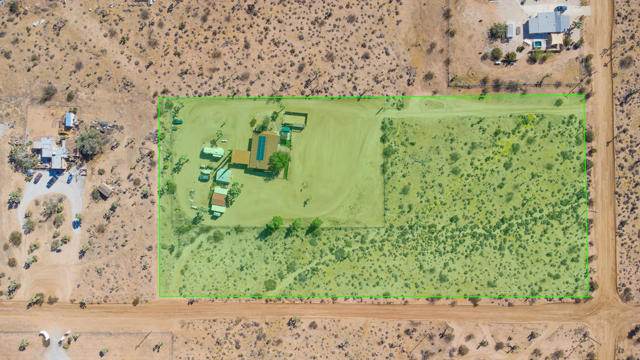 58189 Sunny Sands Drive, Yucca Valley CA: https://media.crmls.org/mediaz/218f6571-f7af-4044-a6dc-c0deea845bd9.jpg