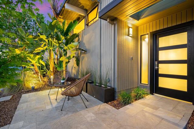 938 Ferngrove Drive, Cupertino CA: https://media.crmls.org/mediaz/218fe71f-2f2a-4005-8dfa-2a9189575437.jpg