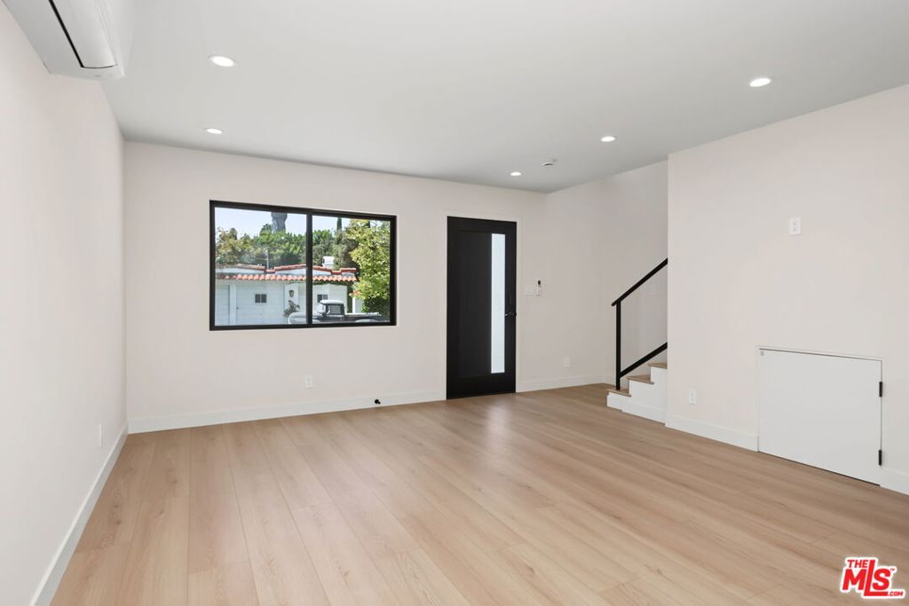 MLS #26868641 image #24