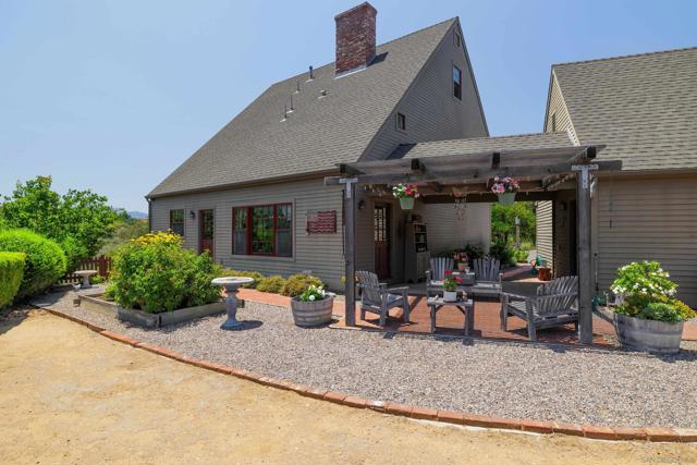 17743 S Mesa Drive, Pauma Valley CA: https://media.crmls.org/mediaz/21909487-c1aa-4819-981c-0b6e98e75024.jpg