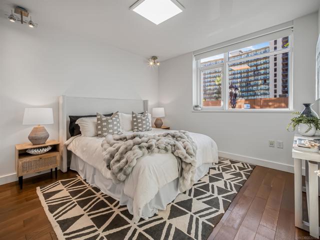 1325 Pacific Hwy, San Diego CA: https://media.crmls.org/mediaz/2190ac46-9a89-4a68-bbf1-b6c62237e2fe.jpg