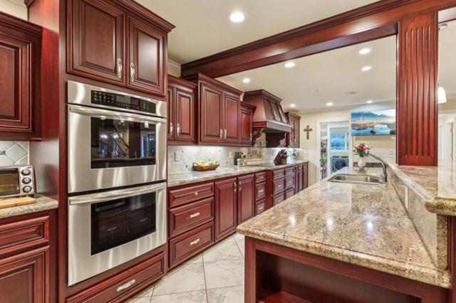 2150 Green Acres Lane, Morgan Hill CA: https://media.crmls.org/mediaz/21910616-0463-4a93-85a7-e9d9463e13ad.jpg