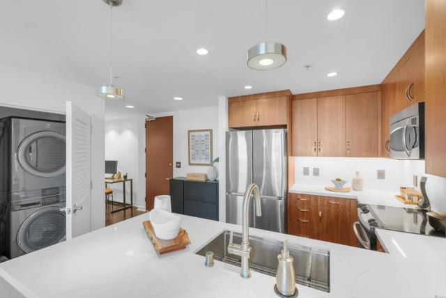 38 N Almaden Boulevard, San Jose CA: https://media.crmls.org/mediaz/21916e62-c20a-47be-b30e-dd1812f22d34.jpg