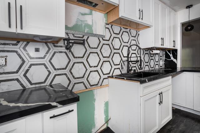 Detail Gallery Image 7 of 26 For 5700 Baltimore Dr #16,  La Mesa,  CA 91942 - 2 Beds | 2 Baths