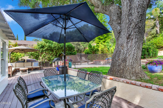 2727 Hollister Terrace, Glendale CA: https://media.crmls.org/mediaz/219259c2-c81f-44e7-86d1-8fac3bb6fed9.jpg