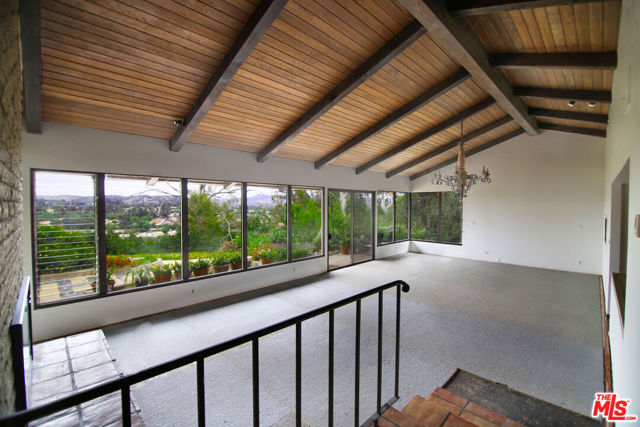 31523 Aguacate Road, San Juan Capistrano CA: https://media.crmls.org/mediaz/21938805-f6f3-48bd-bd97-f8eb2ff958bb.jpg