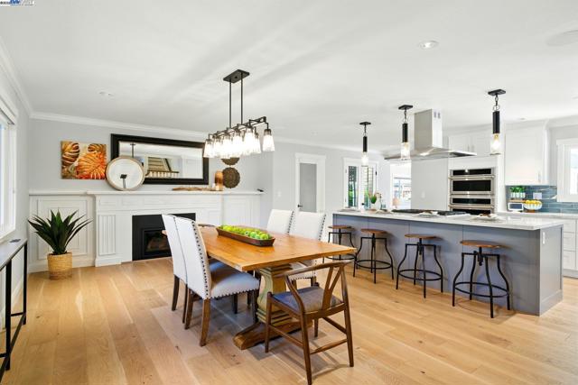 9658 Broadmoor Dr, San Ramon CA: https://media.crmls.org/mediaz/2193c6f8-d76d-4121-ab1b-6a3c8f1f5e74.jpg