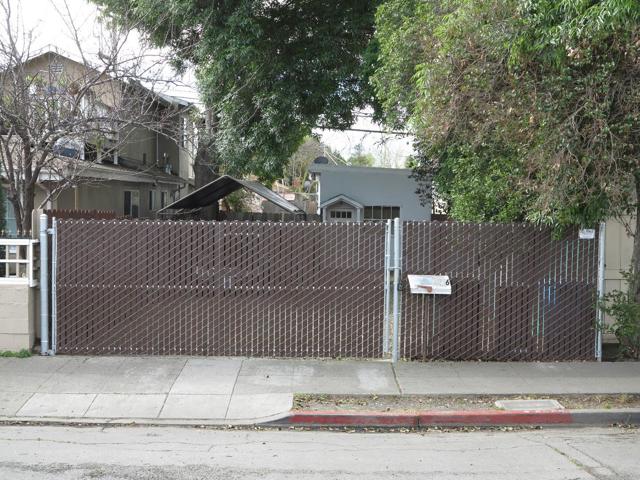 3216 Rolison Road, Redwood City CA: https://media.crmls.org/mediaz/219526e1-082a-41d5-878a-8c75e2515ea0.jpg
