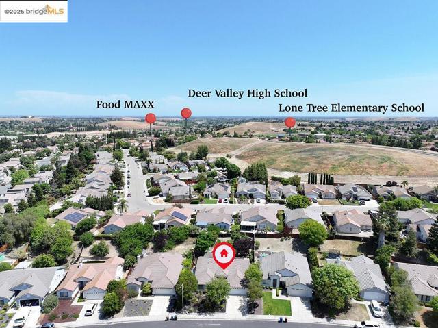 5125 Monitor Pass Way, Antioch CA: https://media.crmls.org/mediaz/2195a7ca-5c6d-4272-ad6b-14d228e827e4.jpg