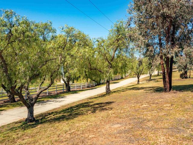 Detail Gallery Image 5 of 42 For 18405 Rangeland Rd, Ramona,  CA 92065 - – Beds | – Baths