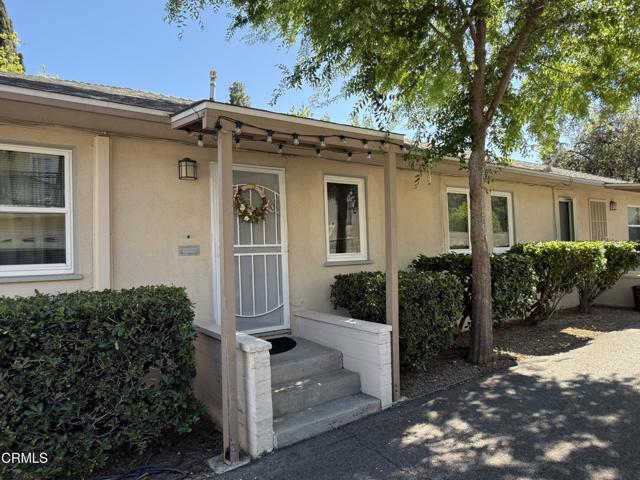 1110 1112 N Altadena Drive, Pasadena CA: https://media.crmls.org/mediaz/21966a1f-d8c7-434b-b7cc-fe3f538ce29d.jpg