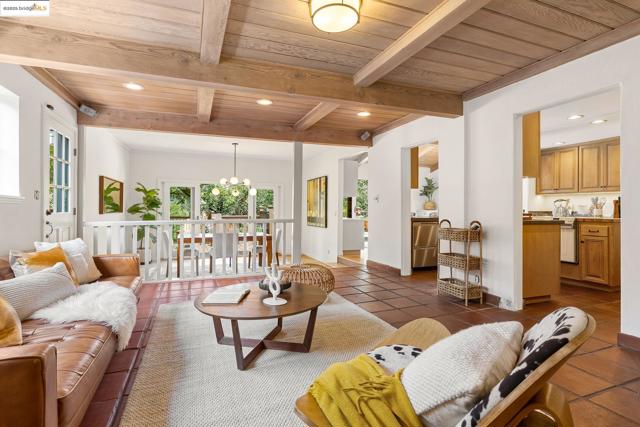 6257 Girvin Dr, Oakland CA: https://media.crmls.org/mediaz/219692eb-1eea-4874-bedc-363c2f046df2.jpg