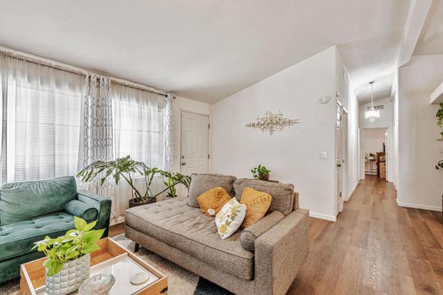 1580 Balein Court, Hayward CA: https://media.crmls.org/mediaz/2196d5d1-1d0c-4080-b70d-44c60a50aa80.jpg