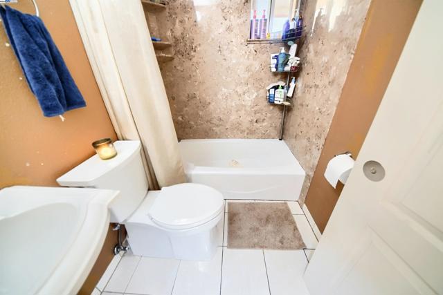 3382 Mount Wilson Dr, San Jose CA: https://media.crmls.org/mediaz/2196da2e-de96-4a1e-8344-dc41ad0f8bce.jpg