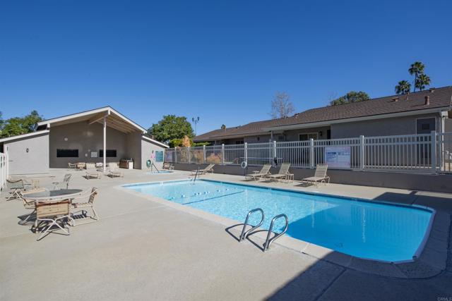 Detail Gallery Image 23 of 26 For 3625 Vista Oceana #18,  Oceanside,  CA 92057 - 2 Beds | 2 Baths
