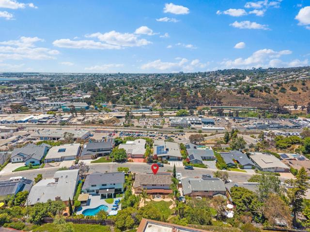 3903 Cadden Way, San Diego CA: https://media.crmls.org/mediaz/2198dabb-bd4d-4955-b6da-b034f482fbfc.jpg