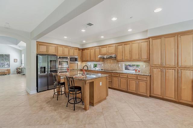 5871 Masoni Place, Gilroy CA: https://media.crmls.org/mediaz/2198e9dd-a137-4642-8366-3dd88ad62683.jpg