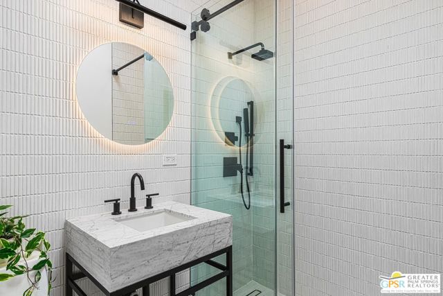 454 E Lindsey Drive, Palm Springs CA: https://media.crmls.org/mediaz/2198fba0-7b96-400a-8813-27ba5378b2c1.jpg