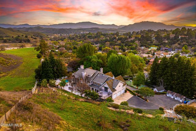 6144 1/4 Chesebro Road, Agoura Hills CA: https://media.crmls.org/mediaz/21997f2b-96a5-42e7-b414-acb41692a359.jpg