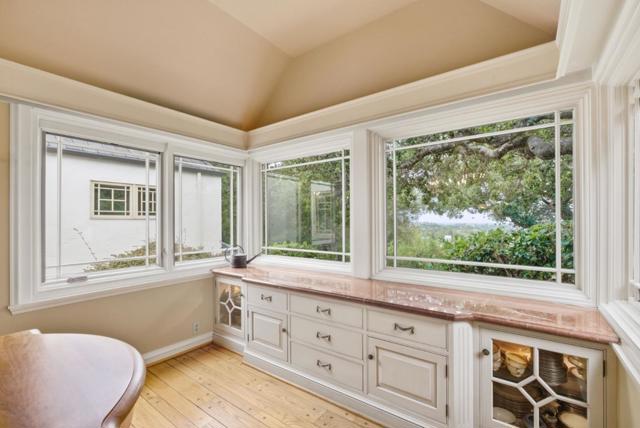 23423 Toyonita Road, Los Altos Hills CA: https://media.crmls.org/mediaz/219a1ae1-9349-45e4-a9e4-d02bd1ebc612.jpg