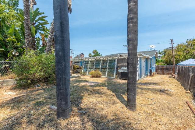 7701 Marie Avenue, La Mesa CA: https://media.crmls.org/mediaz/219a35be-0dbf-4f9b-a225-fce881741306.jpg
