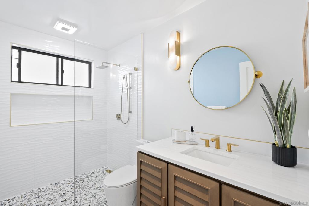 MLS #250043261SD image #22