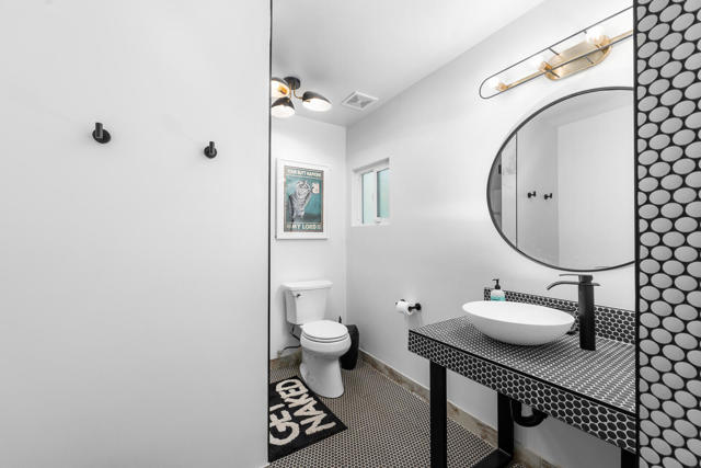 17319 Keith Street, Palm Springs CA: https://media.crmls.org/mediaz/219baacc-9924-443e-9086-12f527622081.jpg
