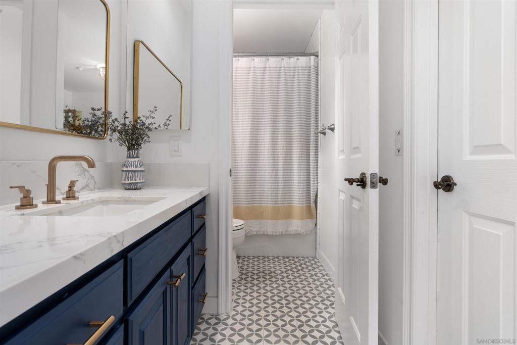 MLS #250040926SD image #26