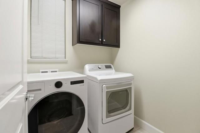 338 Santa Diana Terrace, Sunnyvale CA: https://media.crmls.org/mediaz/219c11fb-19f7-4222-a0ca-e37d3e4f7854.jpg