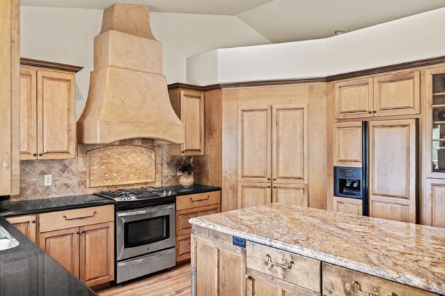 453 Corral De Tierra Road,  CA: https://media.crmls.org/mediaz/219c61e4-6a8a-4b2f-9a30-1a73e2a6af49.jpg